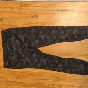 NWOT! Compression camo leggings